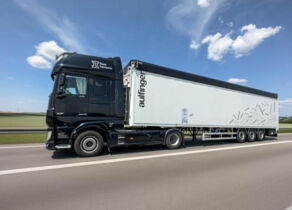 Walking Floor auf der Autobahn