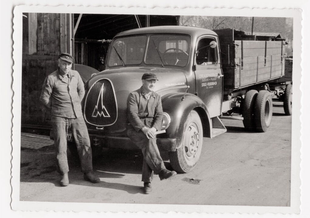 Historisches Bild eines Container-Transports